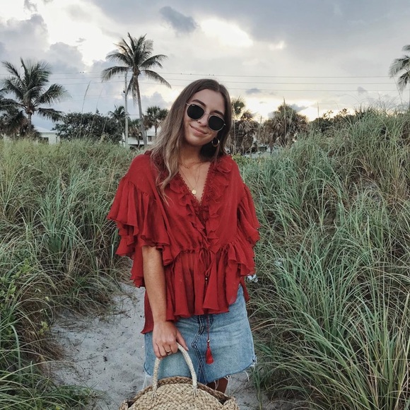 Shona Joy Red Ruffled Top - Picture 2 of 3